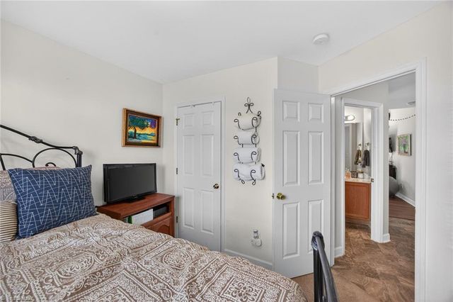 2083 Tea Berry Court, Winston-salem, NC 27127