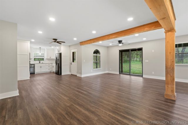 56201 County Road 660 Road, Colcord, OK 74338