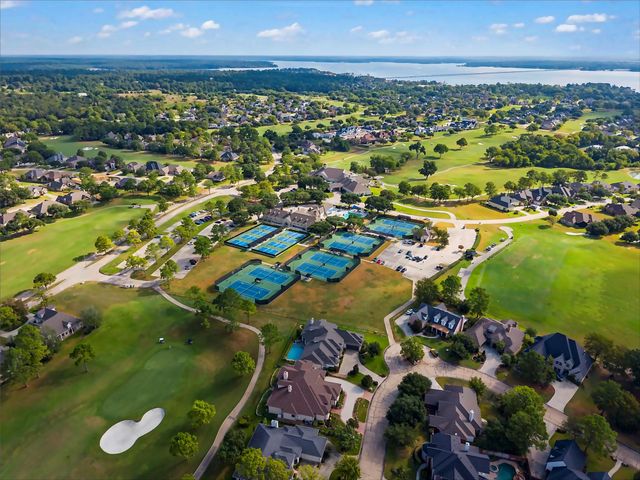 250 Hampton Glen Road, Montgomery, TX 77356