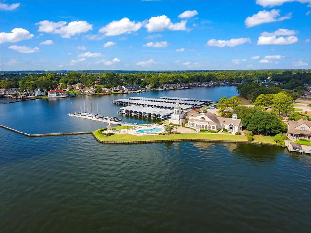 250 Hampton Glen Road, Montgomery, TX 77356