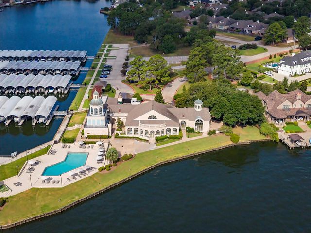 250 Hampton Glen Road, Montgomery, TX 77356