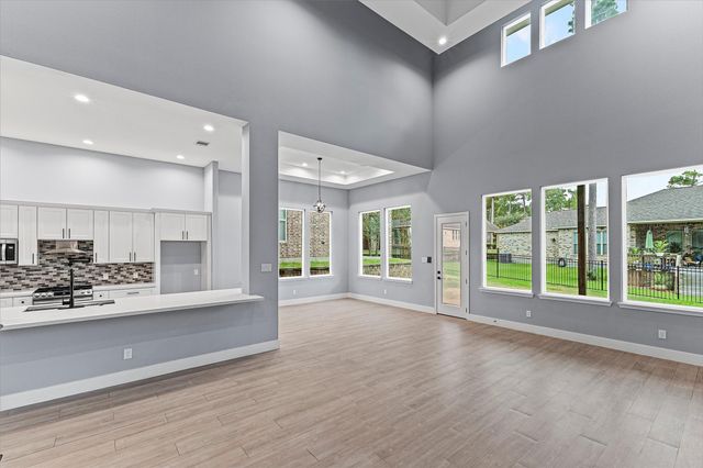 250 Hampton Glen Road, Montgomery, TX 77356