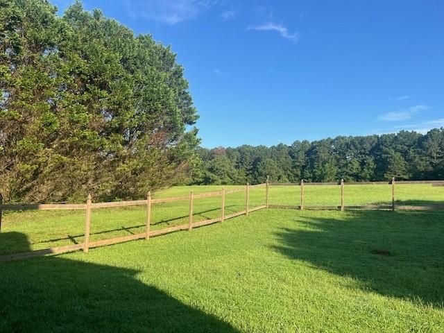 107 Meadows Drive, Senoia, GA 30276