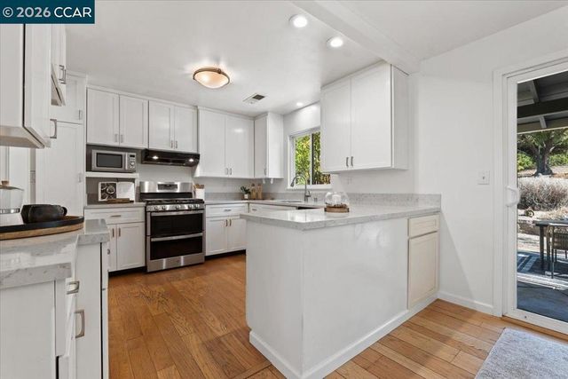 418 Marshall Drive, Walnut Creek, CA 94598