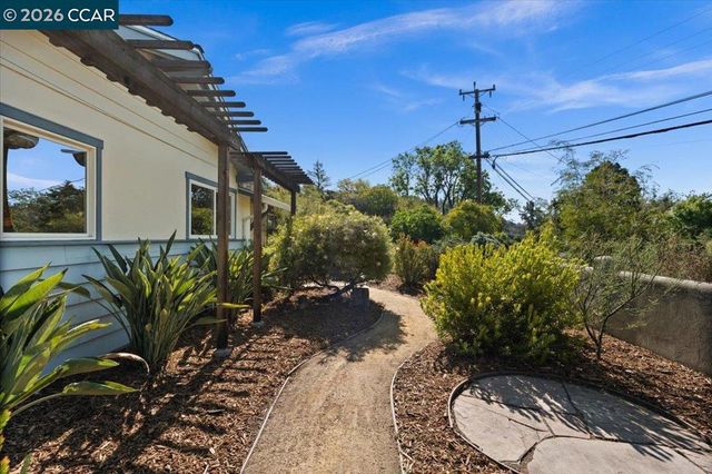 418 Marshall Drive, Walnut Creek, CA 94598
