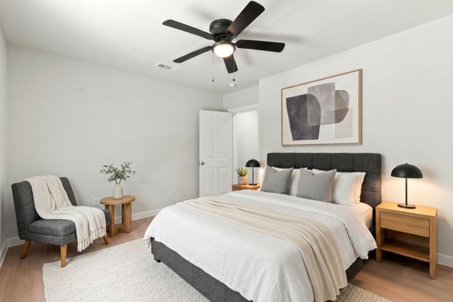 8414 Schiro Road, Hitchcock, TX 77563