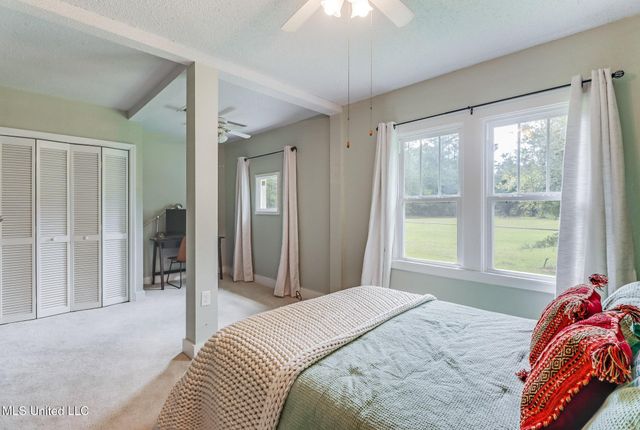 1425 E Mchenry Road, Perkinston, MS 39573