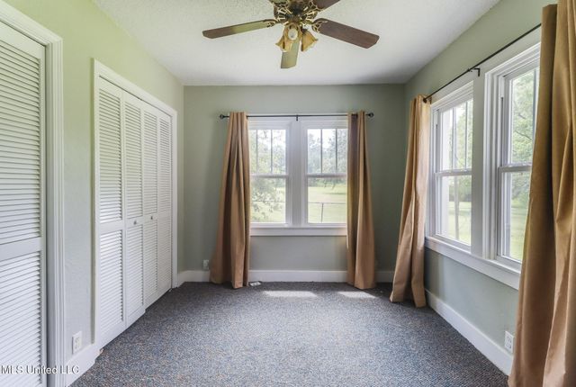 1425 E Mchenry Road, Perkinston, MS 39573