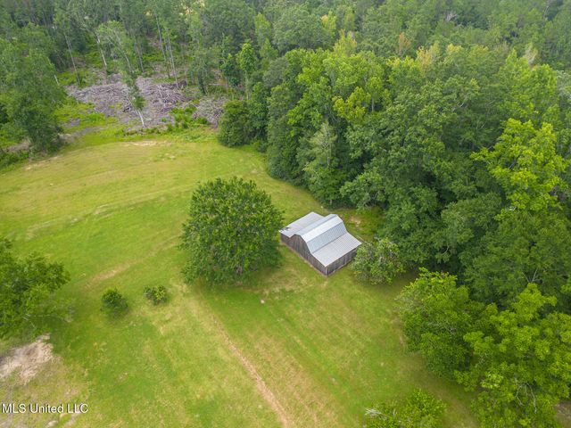1425 E Mchenry Road, Perkinston, MS 39573
