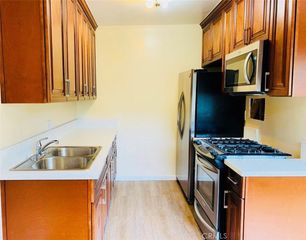 3232 Estara 4, Los Angeles, CA 90065