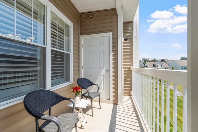 6 Overlook Dr 305, Andover, MA 01810
