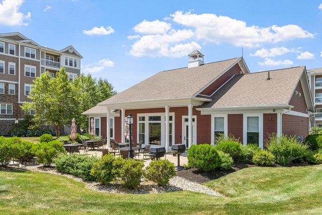 6 Overlook Dr 305, Andover, MA 01810