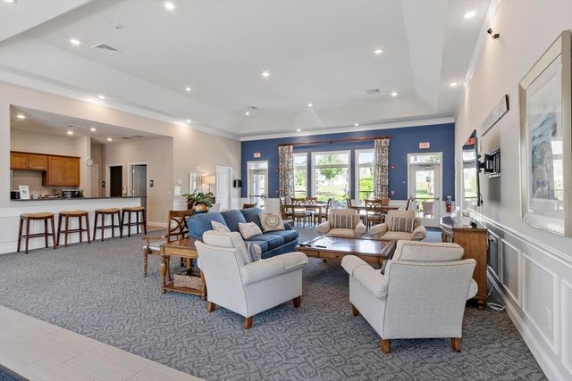 6 Overlook Dr 305, Andover, MA 01810