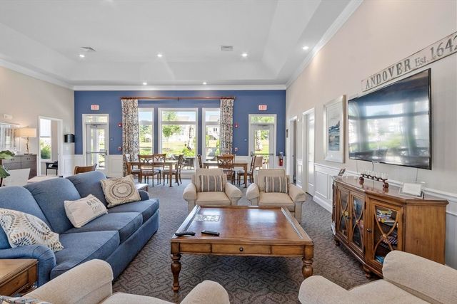 6 Overlook Dr 305, Andover, MA 01810