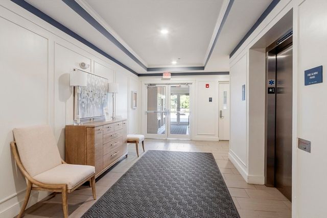 6 Overlook Dr 305, Andover, MA 01810