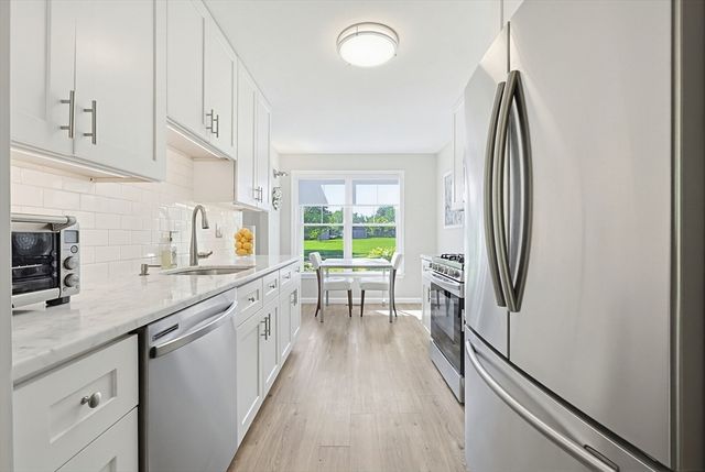27 Country Hill Road 27, Holden, MA 01522