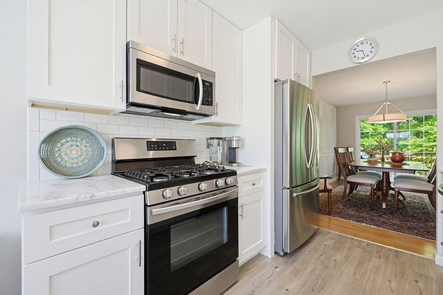 27 Country Hill Road 27, Holden, MA 01522