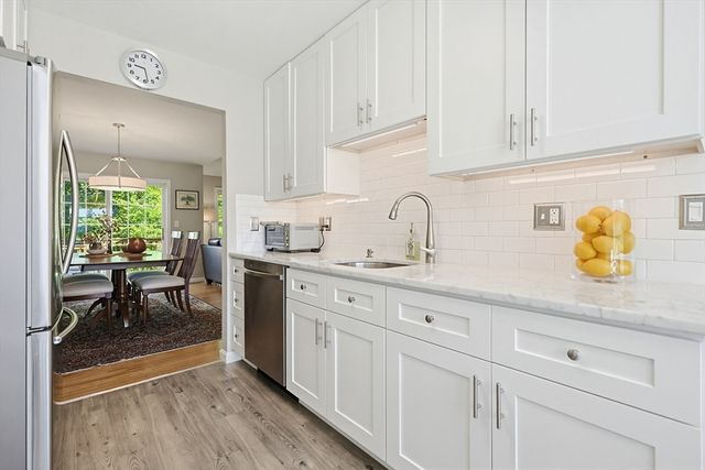 27 Country Hill Road 27, Holden, MA 01522