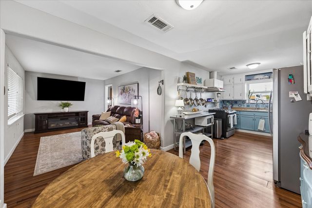 5015 Caplin Street, Houston, TX 77026