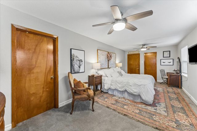 5015 Caplin Street, Houston, TX 77026