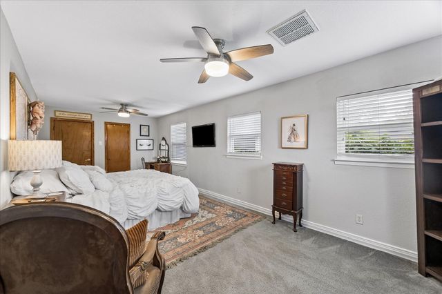 5015 Caplin Street, Houston, TX 77026