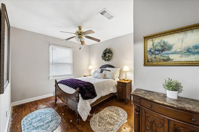 5015 Caplin Street, Houston, TX 77026