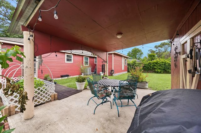 5015 Caplin Street, Houston, TX 77026