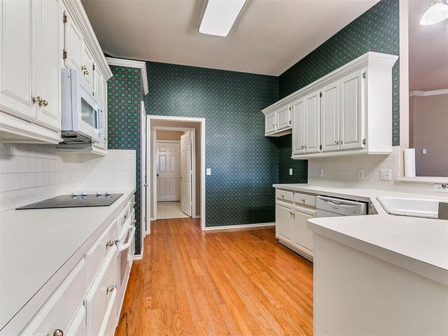 3812 Buckingham Drive, Norman, OK 73072