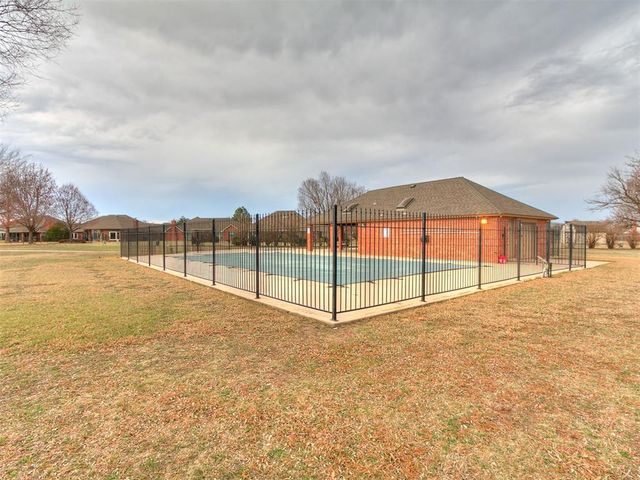 3812 Buckingham Drive, Norman, OK 73072