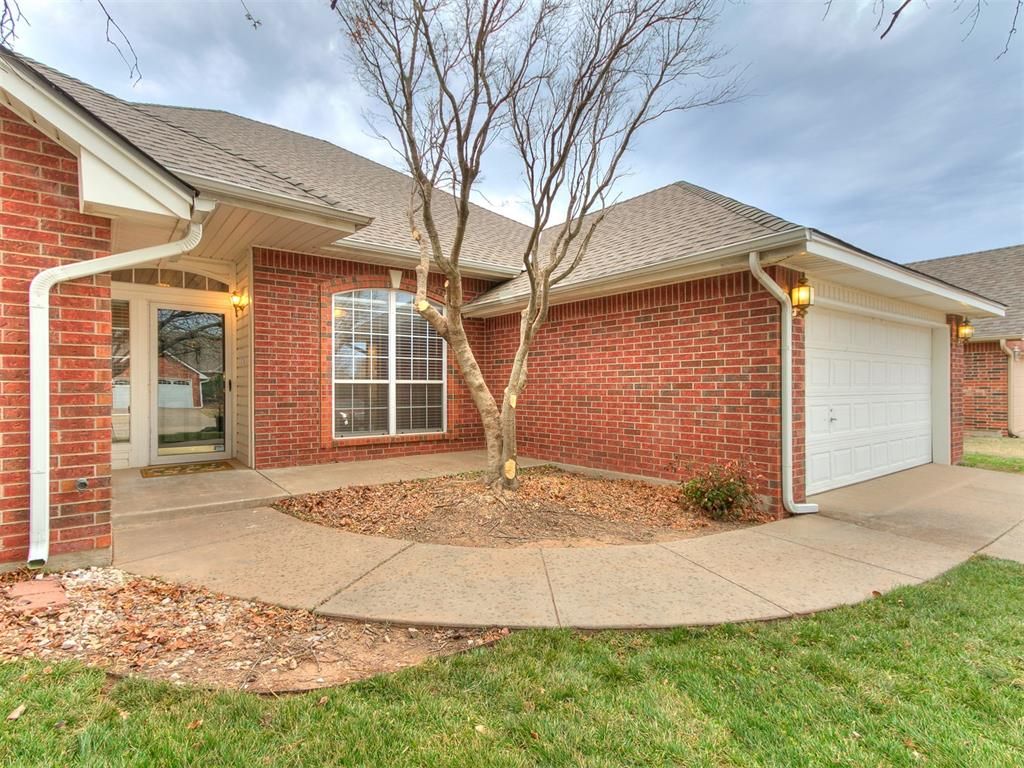 3812 Buckingham Drive, Norman, OK 73072
