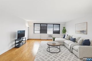 500 Central Avenue 207, Union City, NJ 07087