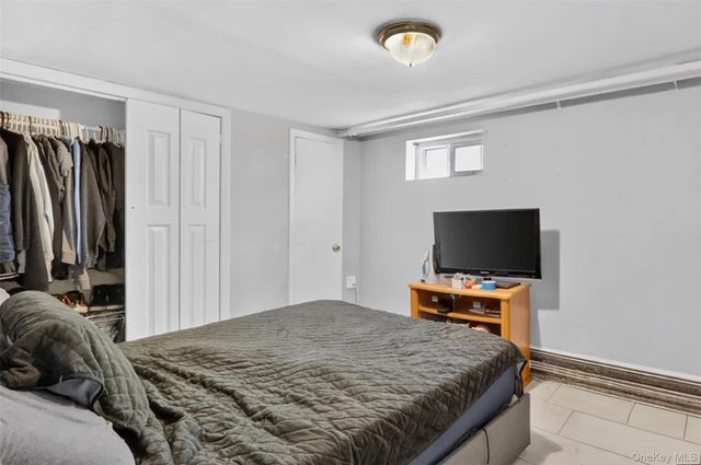 1069 Phoebe Street, Franklin Square, NY 11010