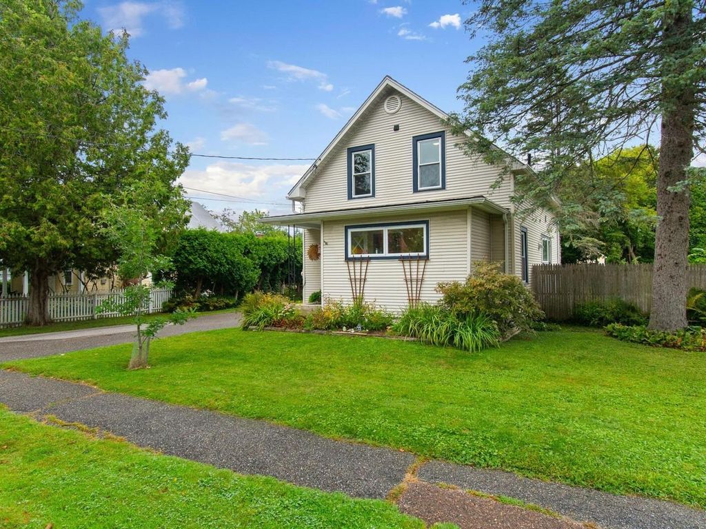 48 Pleasant Street, Essex Junction, VT 05452