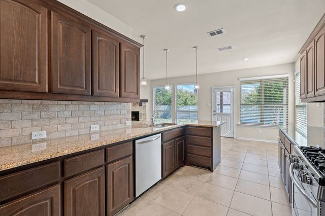 1704 Sparrow Street, Argyle, TX 76226