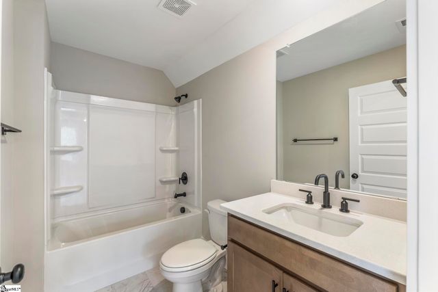 515 Ritchie Road, Fountain Inn, SC 29644