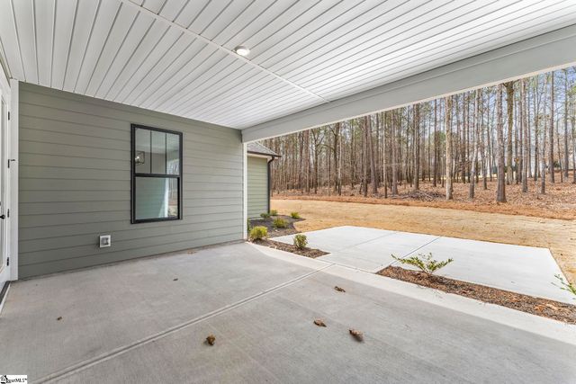 515 Ritchie Road, Fountain Inn, SC 29644