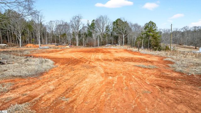 515 Ritchie Road, Fountain Inn, SC 29644