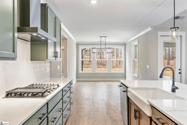515 Ritchie Road, Fountain Inn, SC 29644