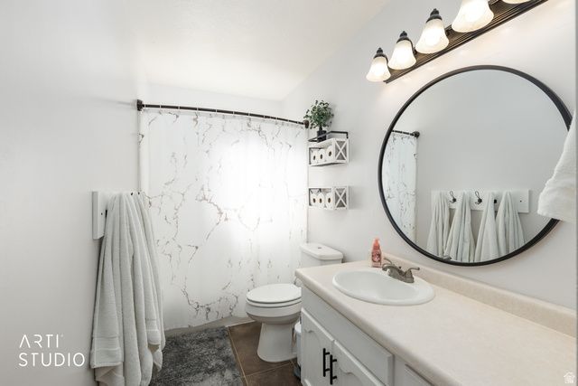 593 W 950 N, Clinton, UT 84015