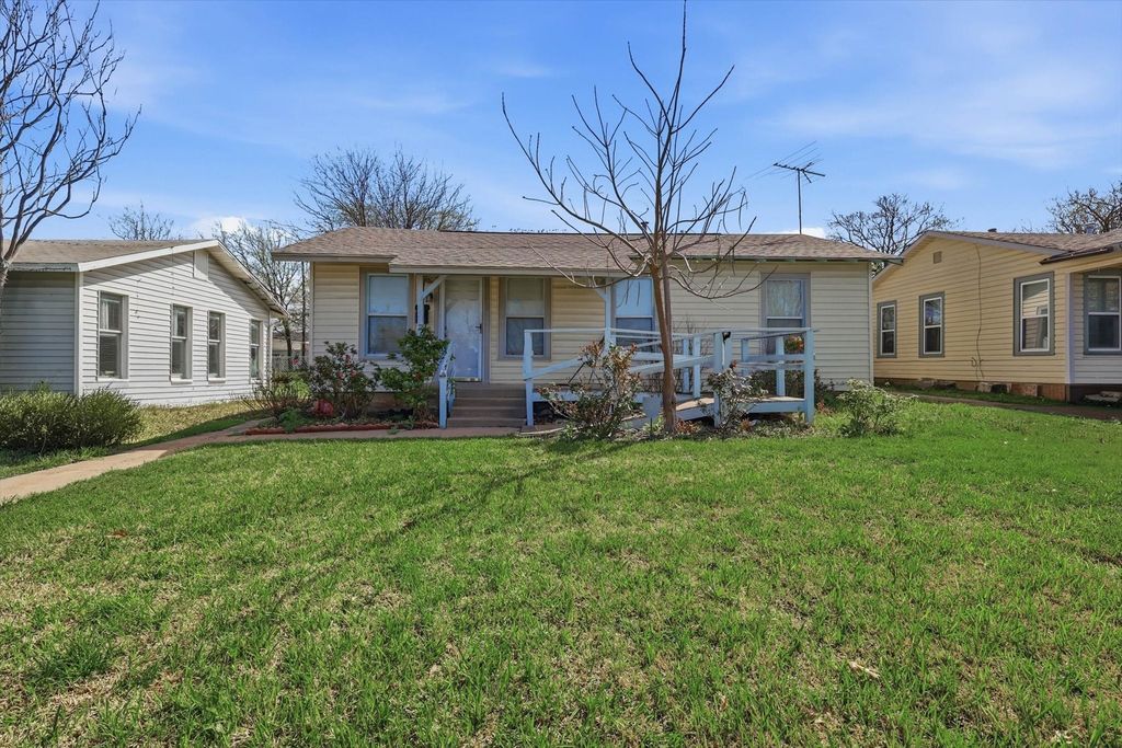 4159 Belmeade Drive, Fort Worth, TX 76115