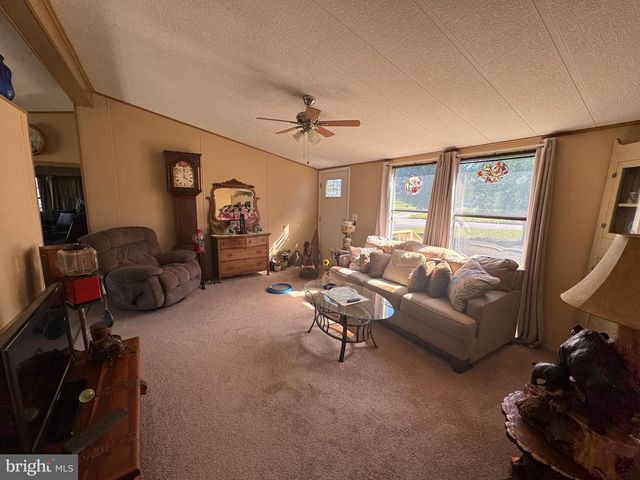 305 SEVEN STARS RD, Gettysburg, PA 17325