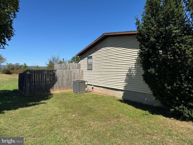 305 SEVEN STARS RD, Gettysburg, PA 17325