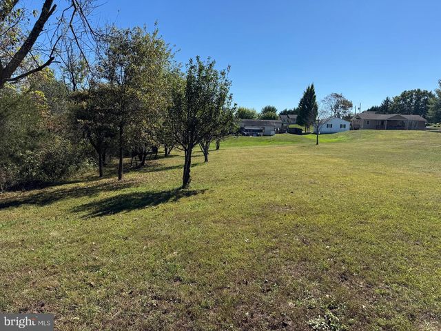 305 SEVEN STARS RD, Gettysburg, PA 17325