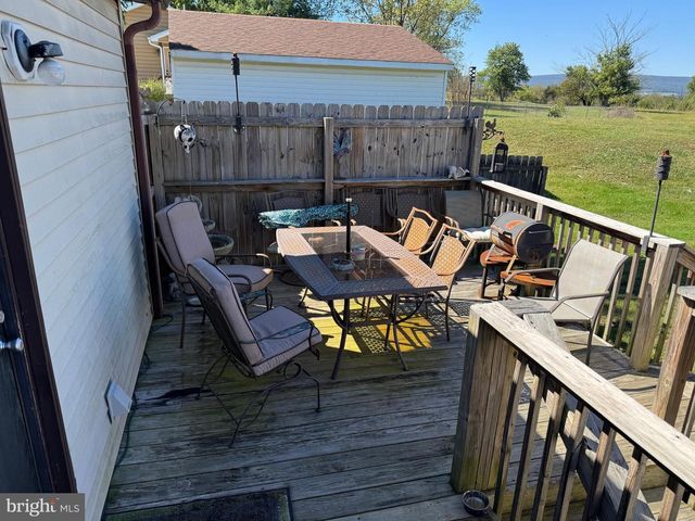 305 SEVEN STARS RD, Gettysburg, PA 17325