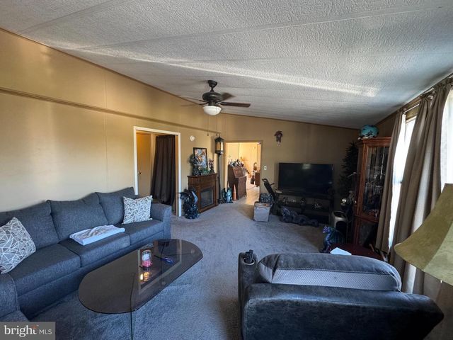 305 SEVEN STARS RD, Gettysburg, PA 17325