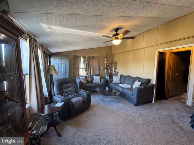 305 SEVEN STARS RD, Gettysburg, PA 17325