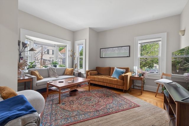 62 Hudson St 2, Somerville, MA 02143