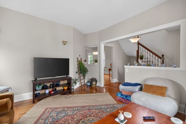 62 Hudson St 2, Somerville, MA 02143