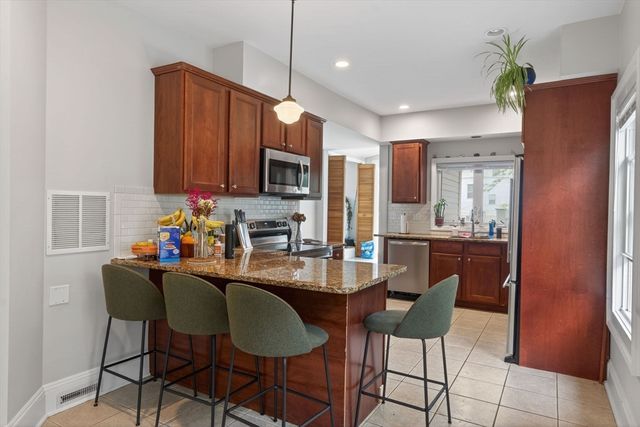 62 Hudson St 2, Somerville, MA 02143