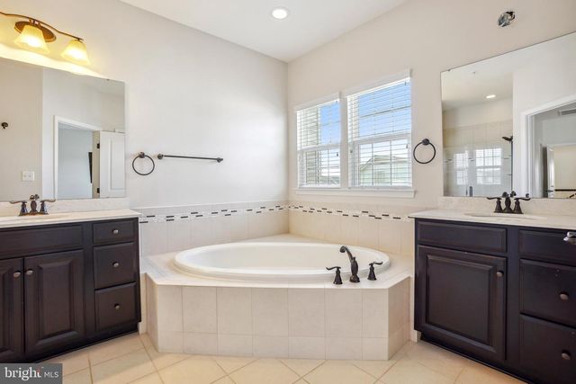 5315 S CENTER DR #304H, Greenbelt, MD 20770